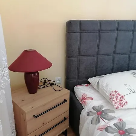 Apartmani Andelo I Ruzica Mundanije Exterior foto