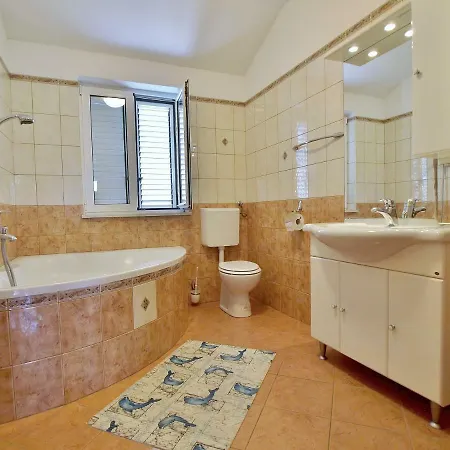 Apartmani Andelo I Ruzica Mundanije Exterior foto