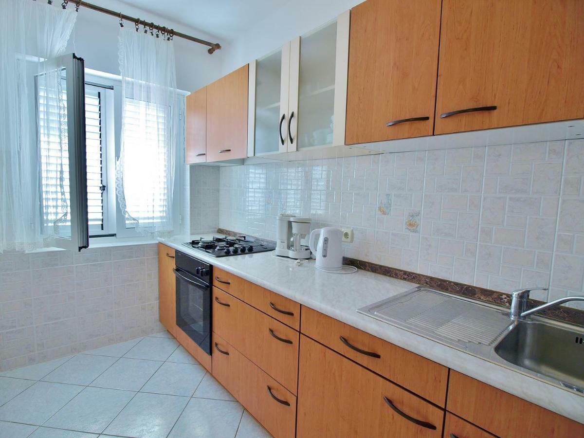 Andelo I Ruzica Apartment *